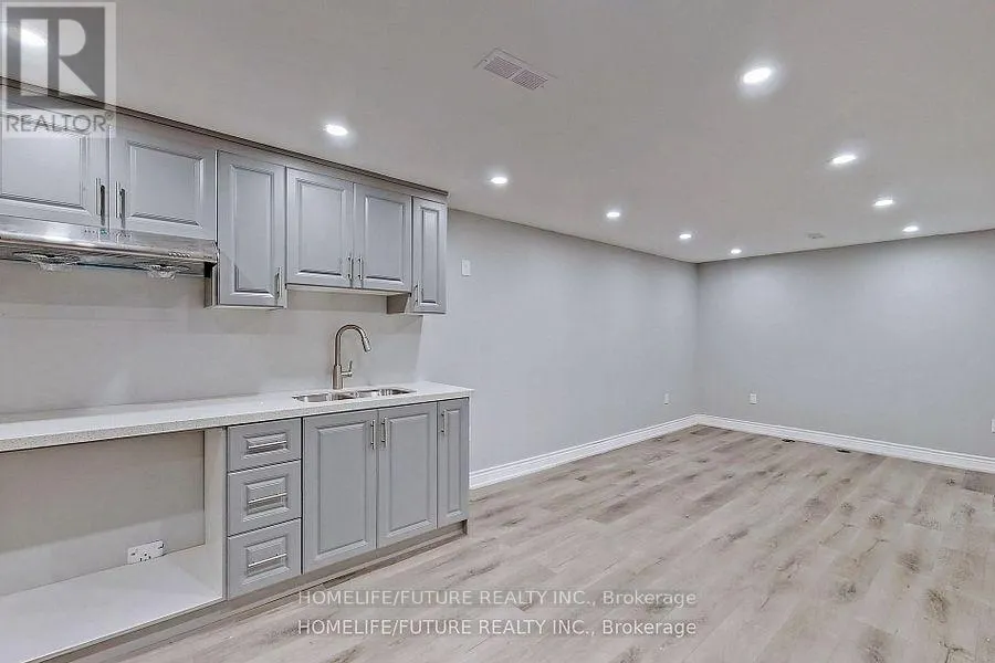 28 SKYRIDGE ROAD