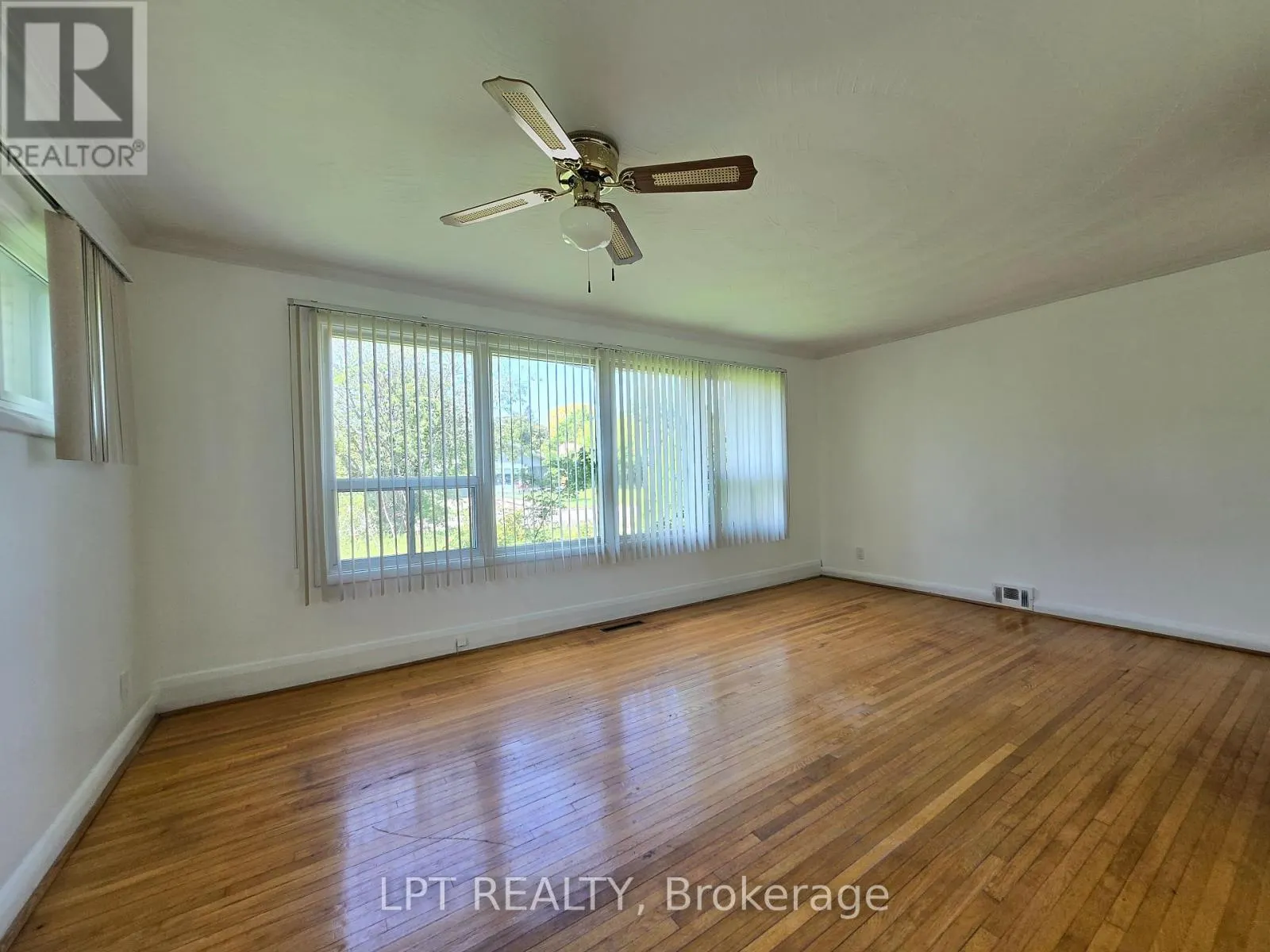 71 DEERFIELD ROAD