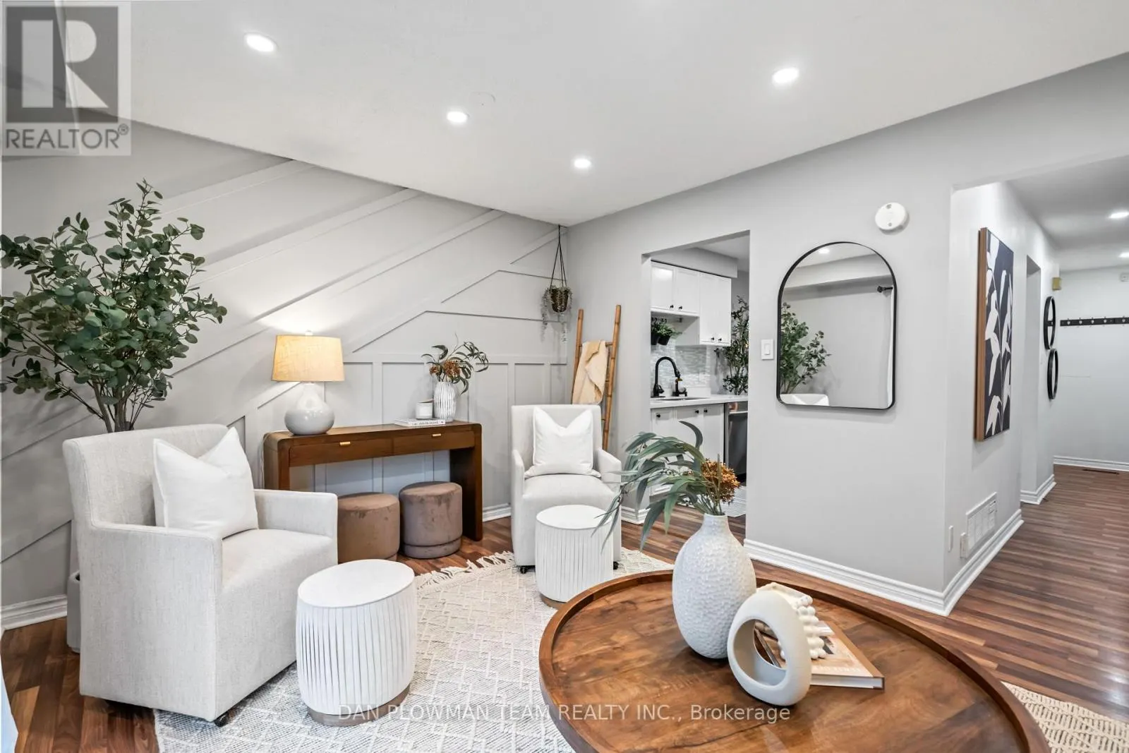 39 DORVIS DRIVE