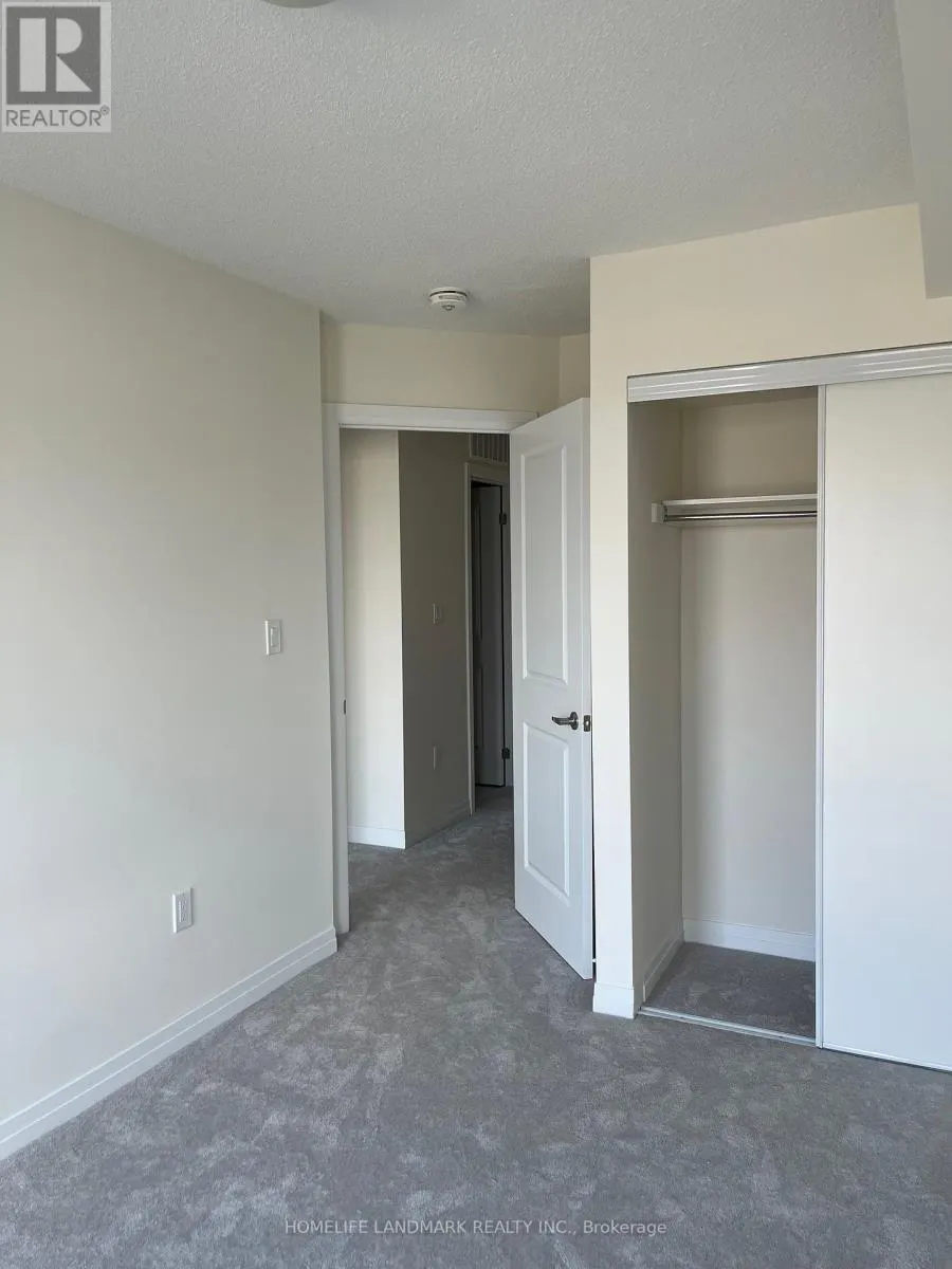 19 - 10 LIBEN WAY E