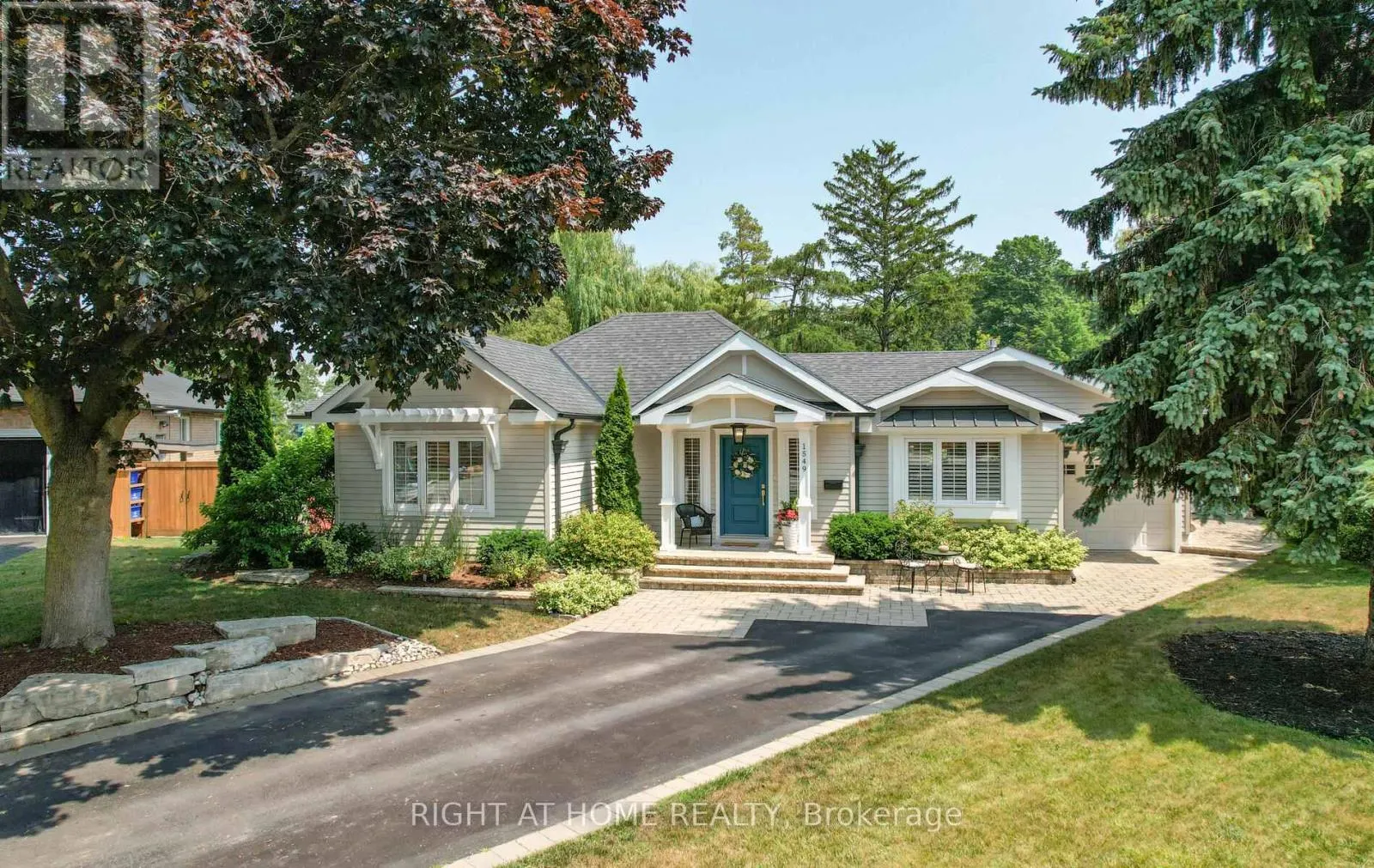 1549 WILLOWSIDE COURT
