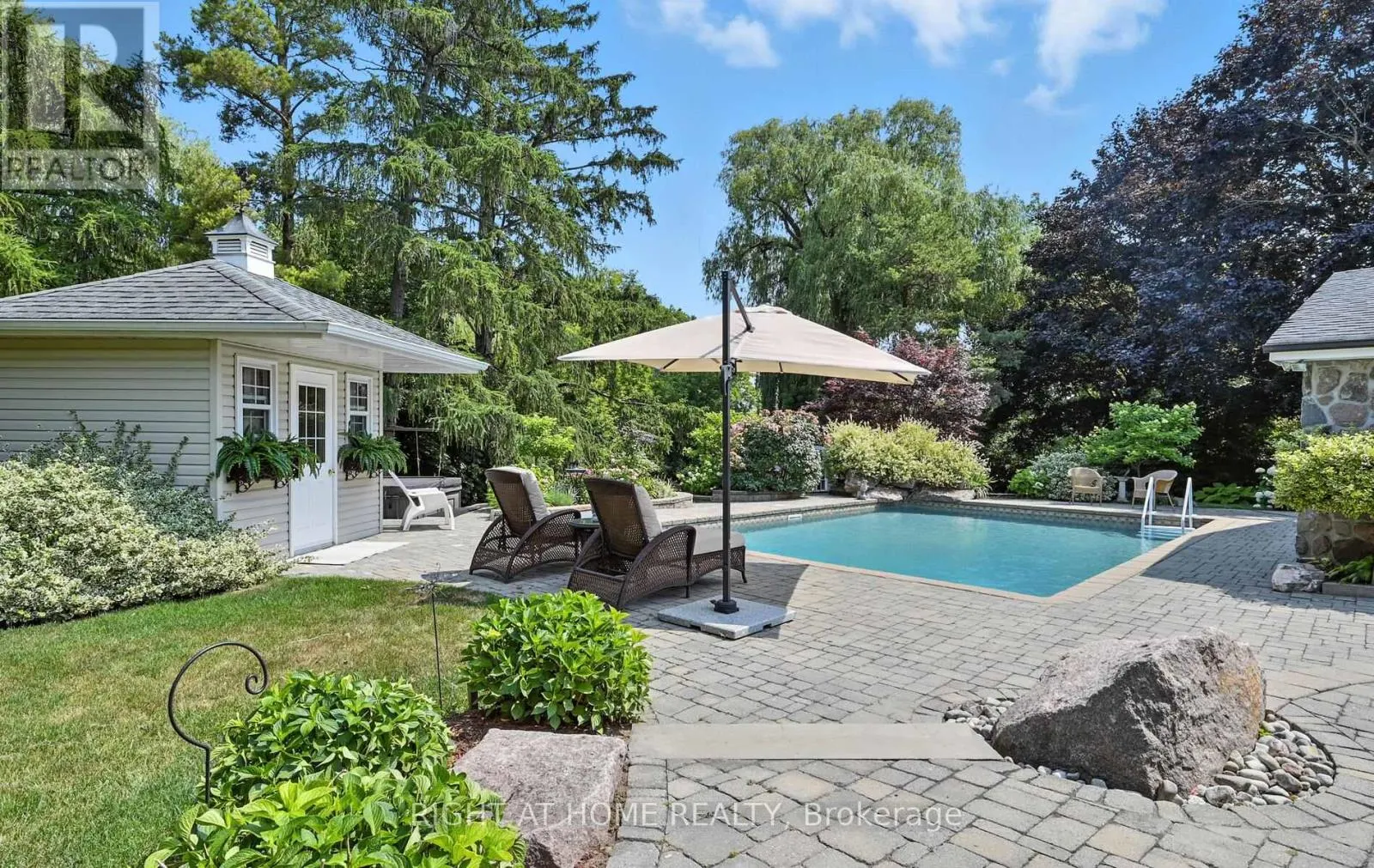 1549 WILLOWSIDE COURT