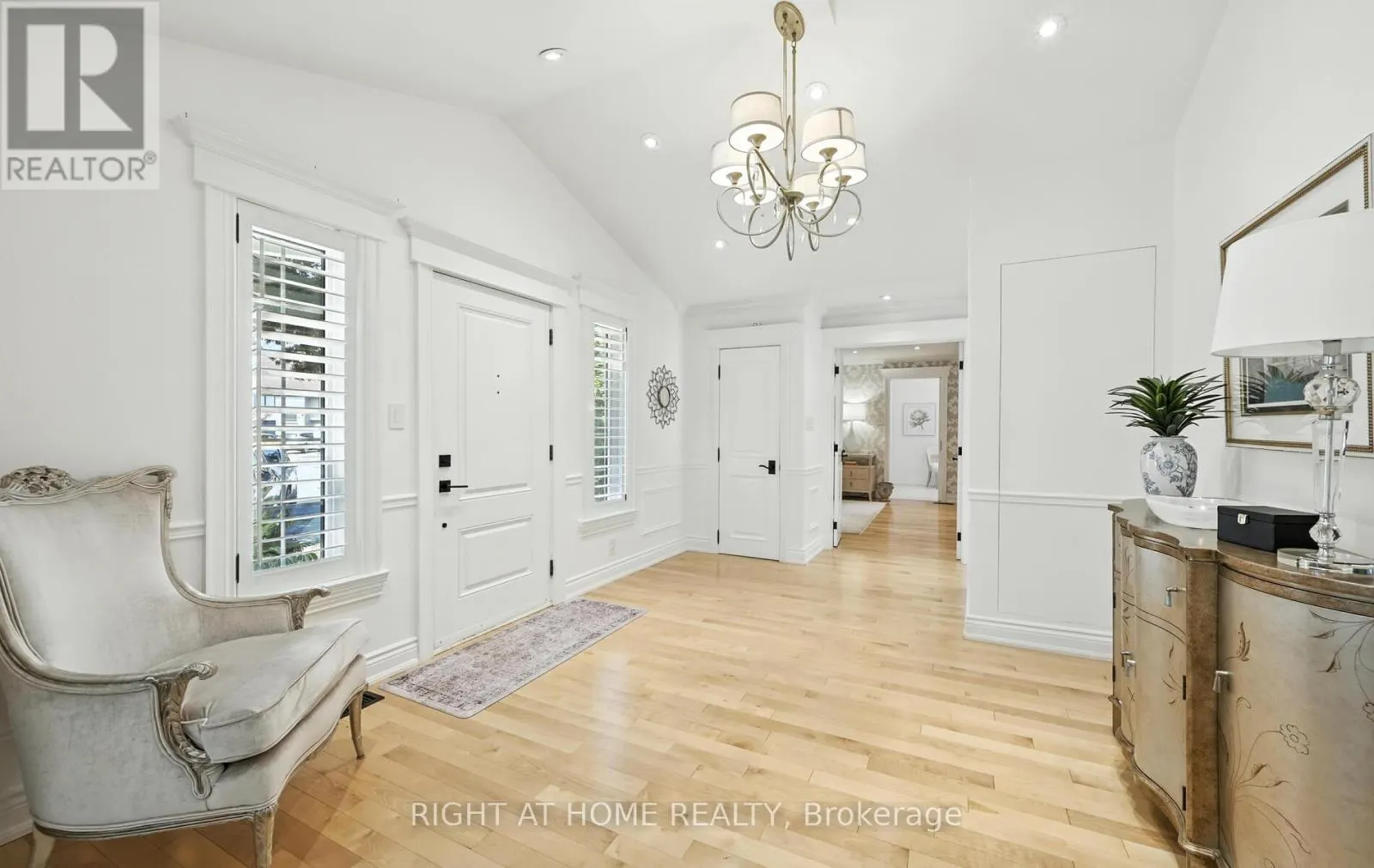 1549 WILLOWSIDE COURT