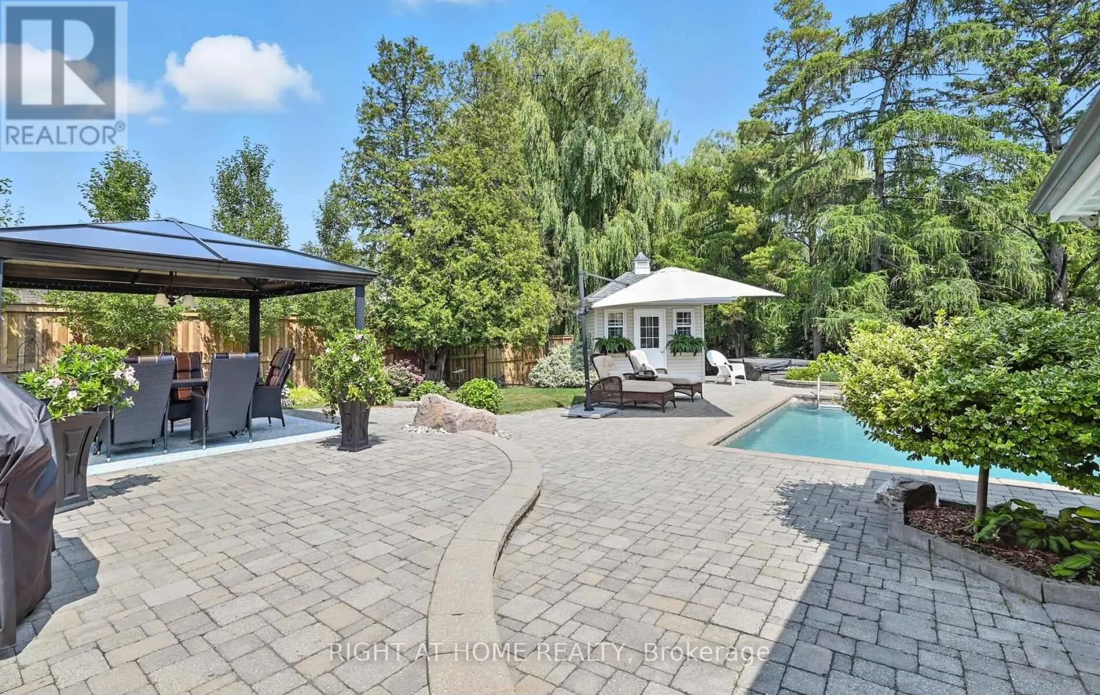 1549 WILLOWSIDE COURT
