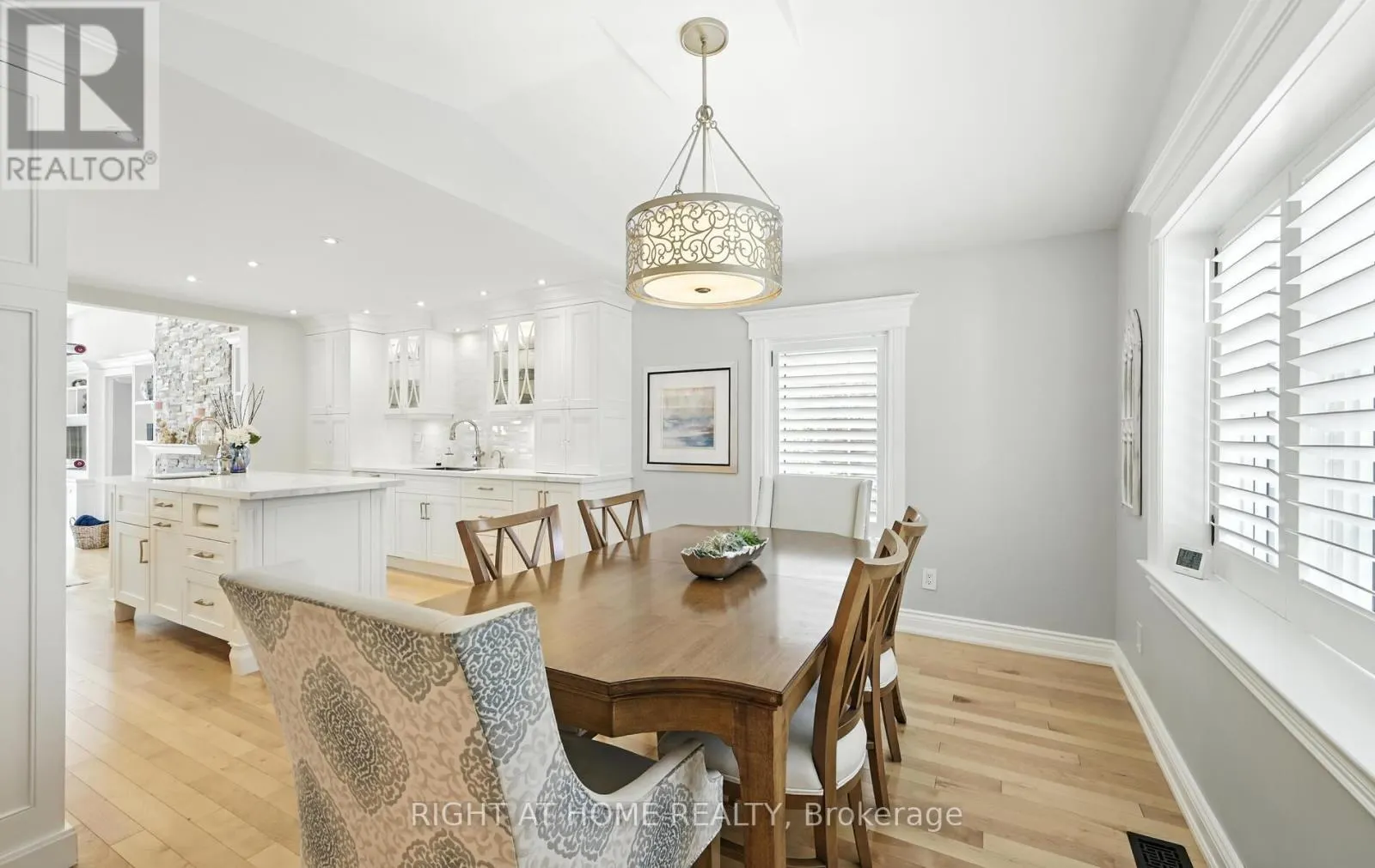 1549 WILLOWSIDE COURT