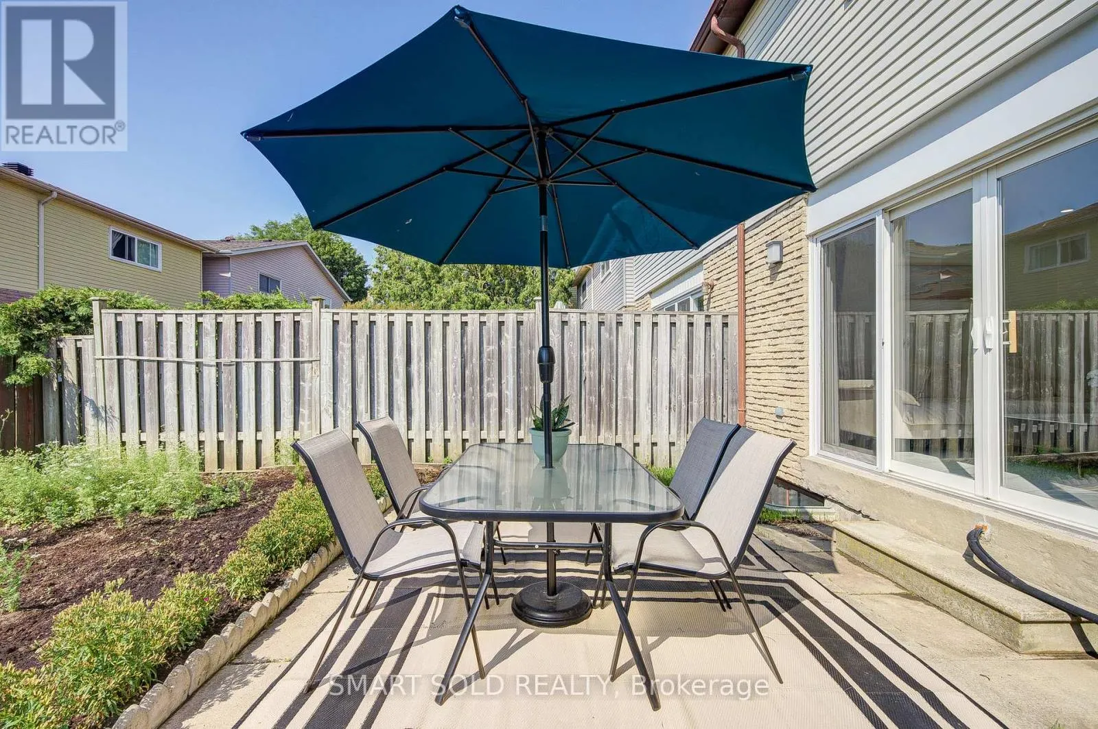 81 RAKEWOOD CRESCENT
