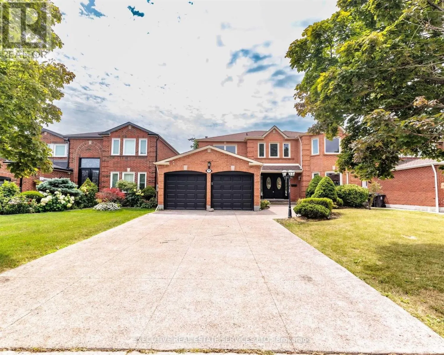 49 BLUENOSE CRESCENT