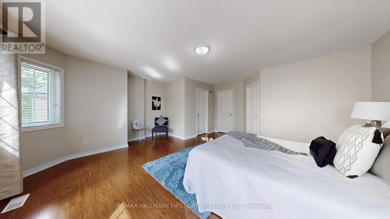 1552 AVONMORE SQUARE