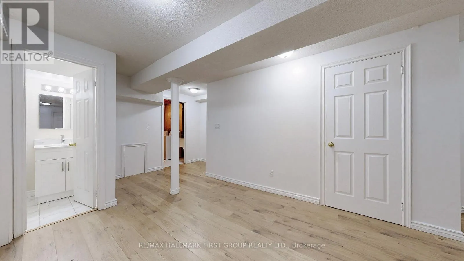 1552 AVONMORE SQUARE