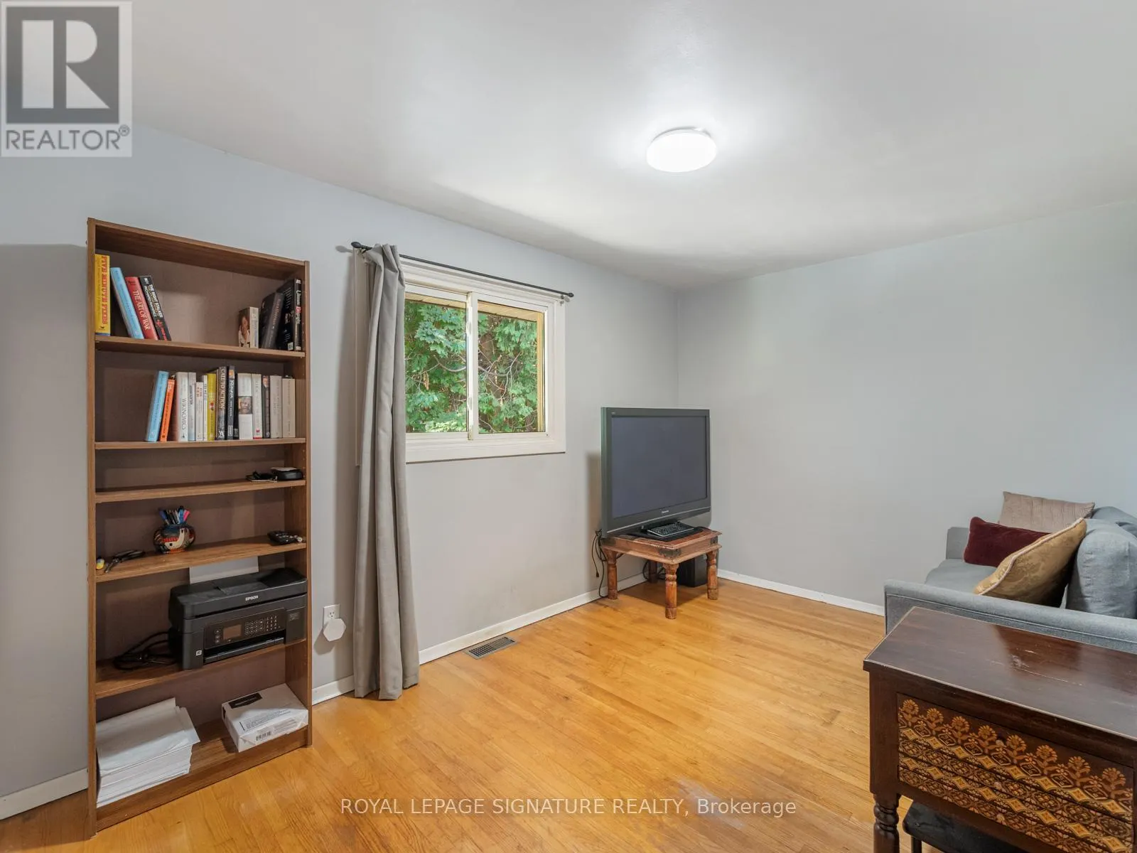 446 BERNHARD CRESCENT