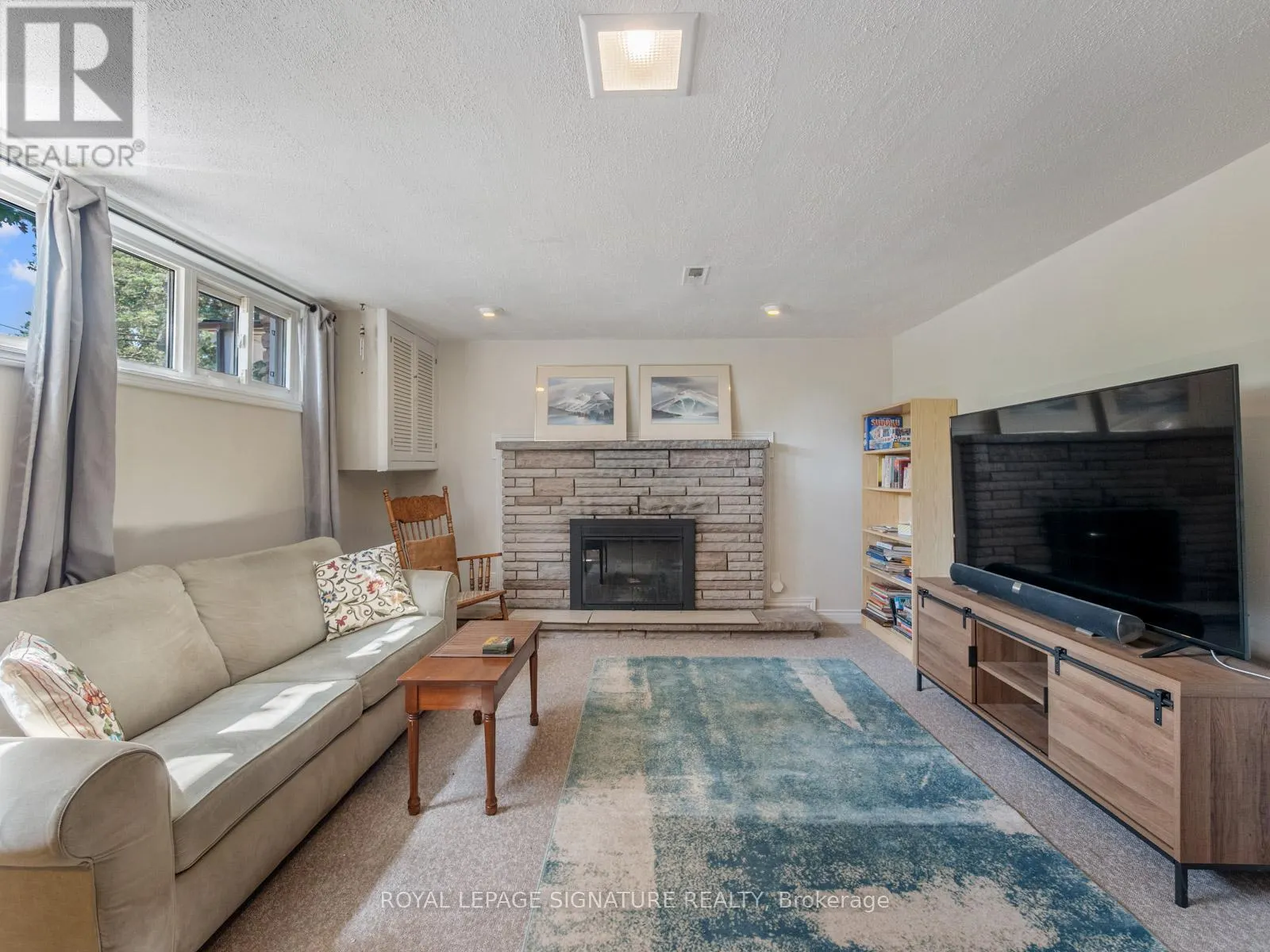 446 BERNHARD CRESCENT