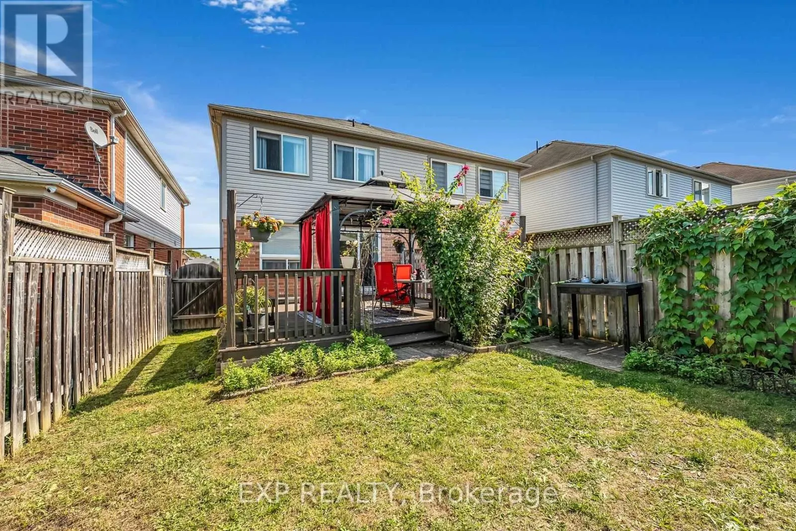 48 UNSWORTH CRESCENT