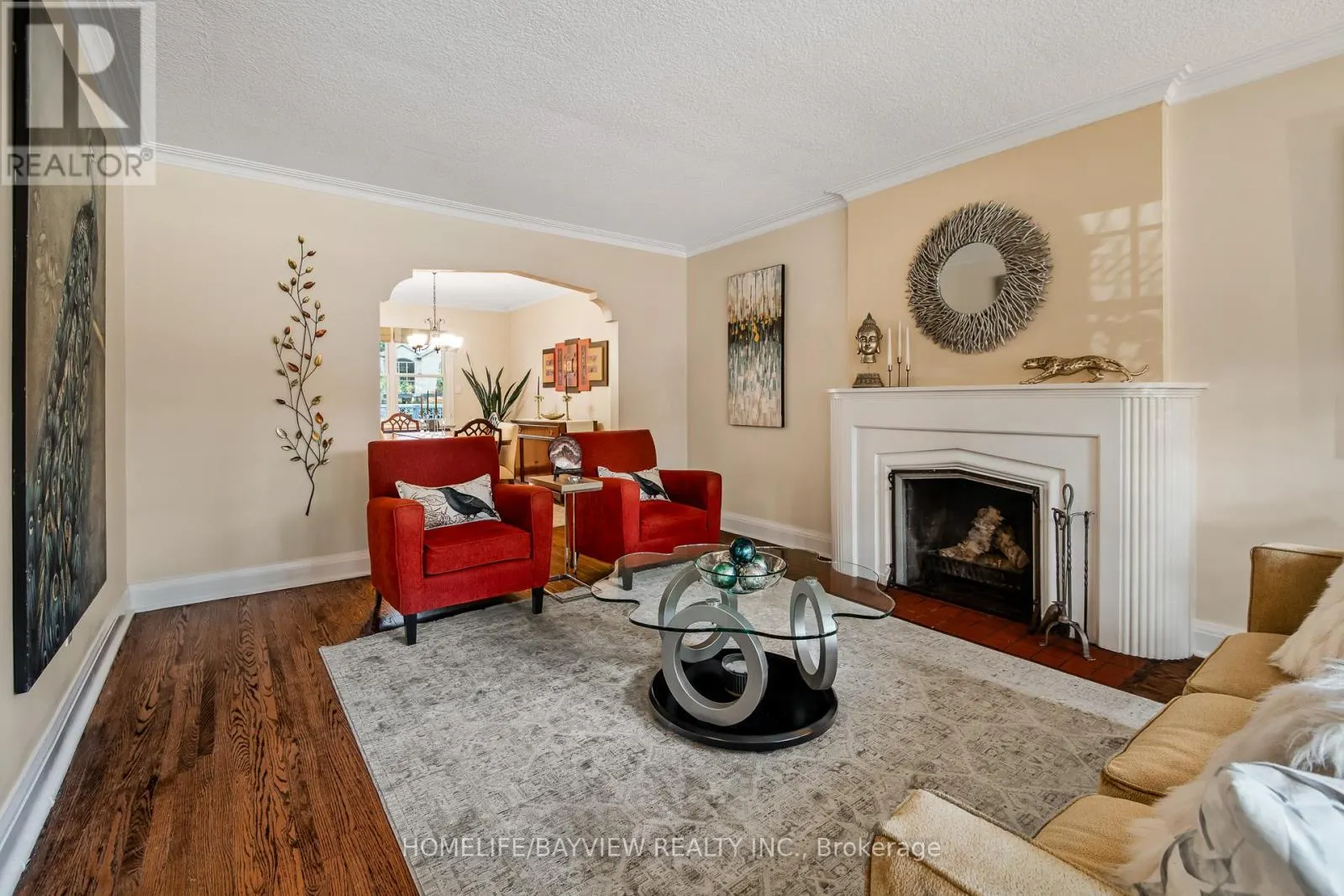 24 TAYLOR DRIVE