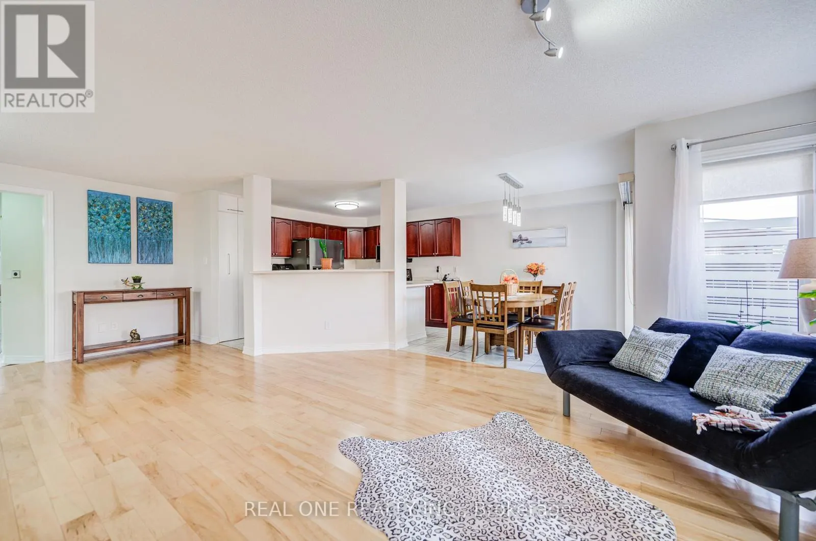16 BOULDERBROOK DRIVE