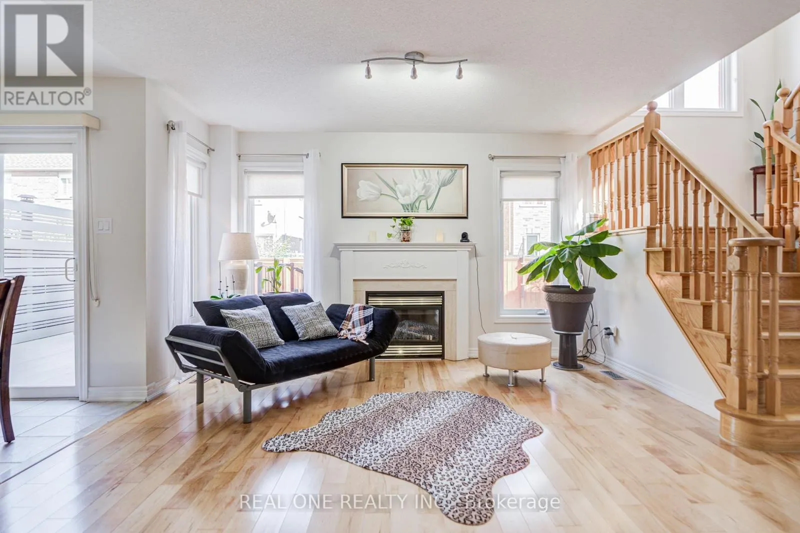 16 BOULDERBROOK DRIVE