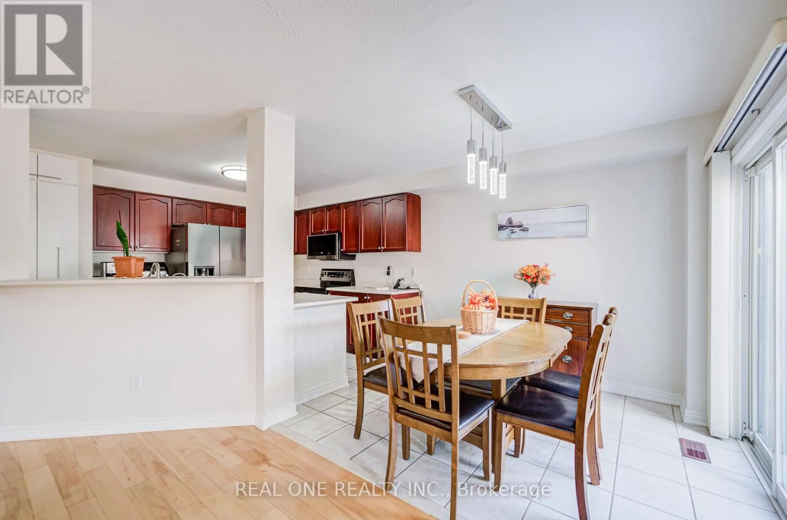 16 BOULDERBROOK DRIVE