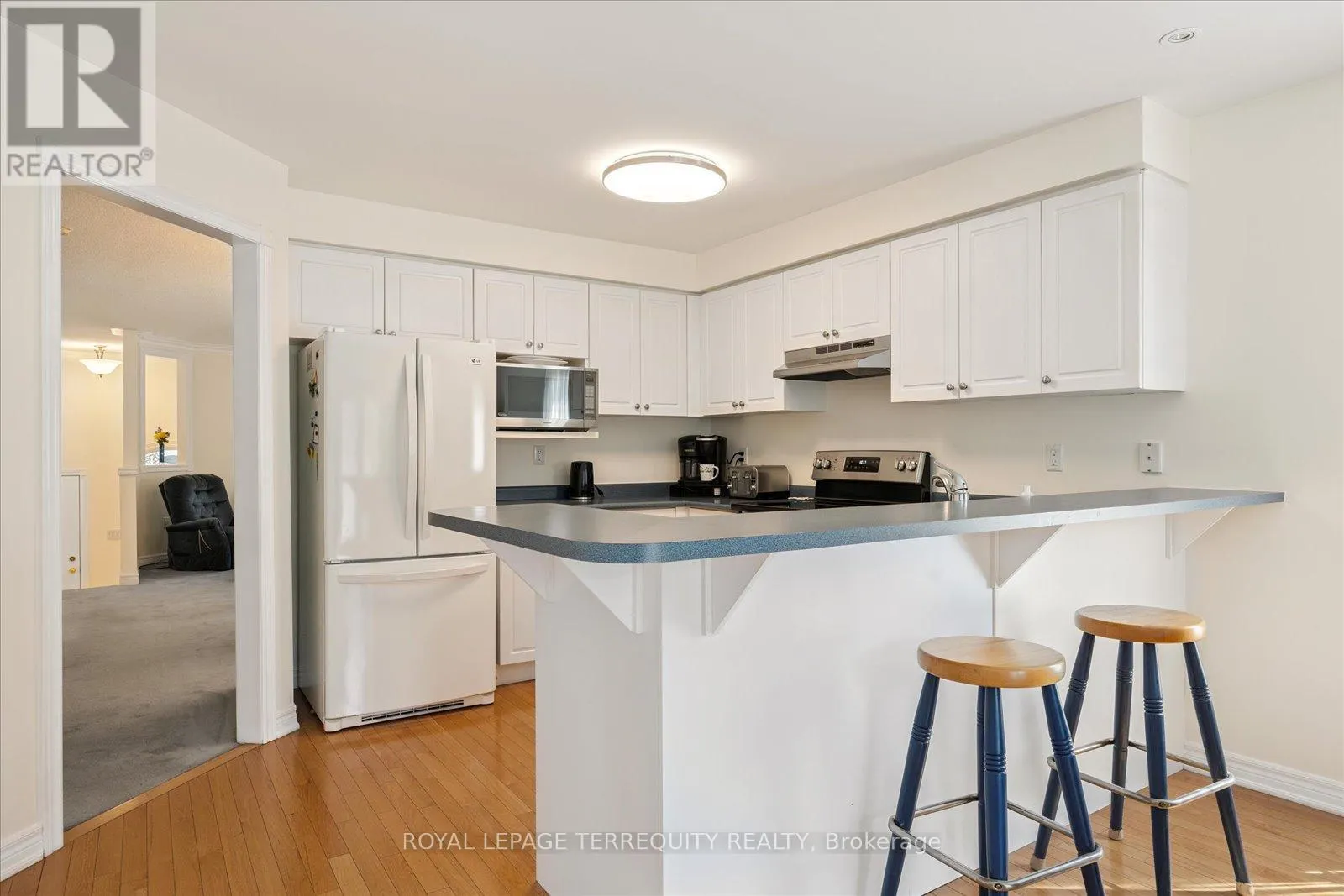 15 WARING AVENUE