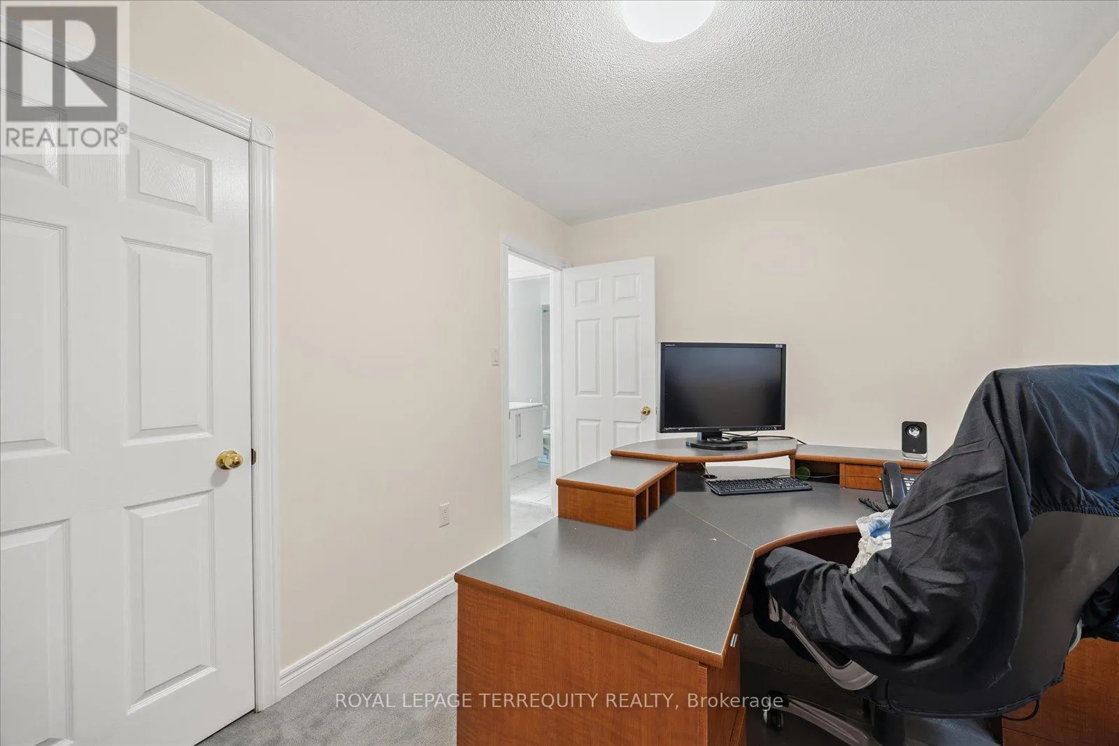 15 WARING AVENUE
