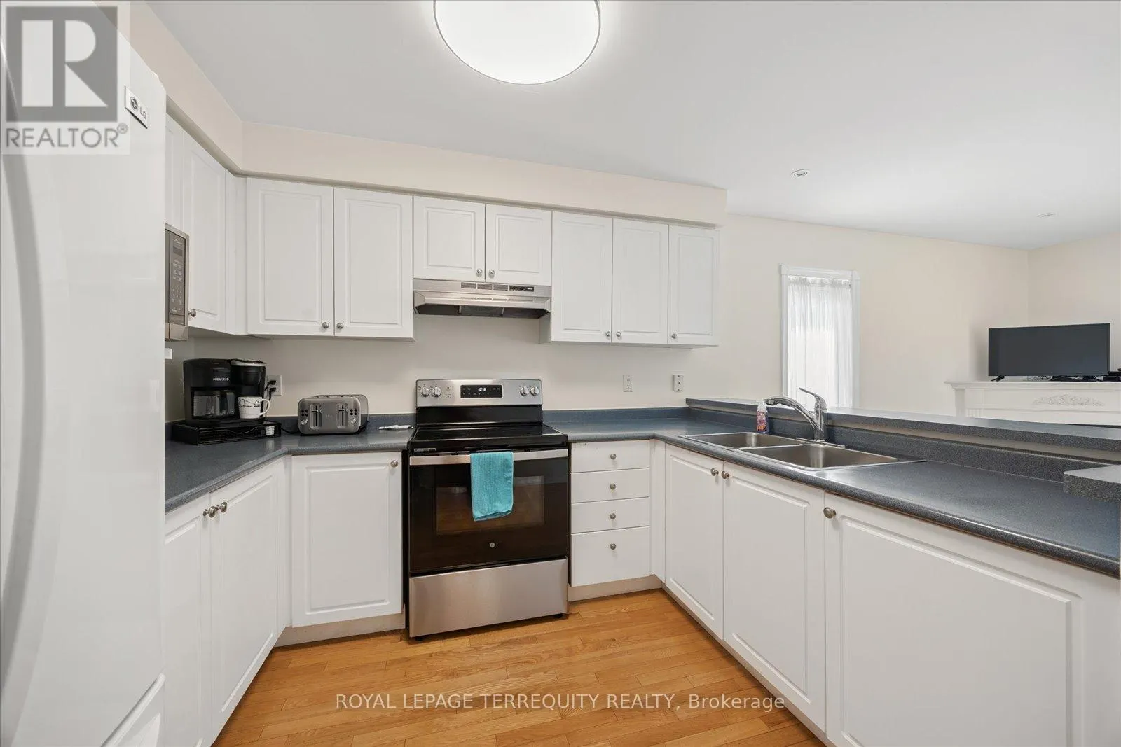 15 WARING AVENUE