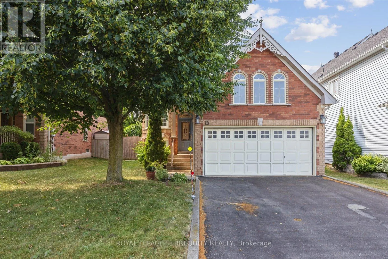 15 WARING AVENUE