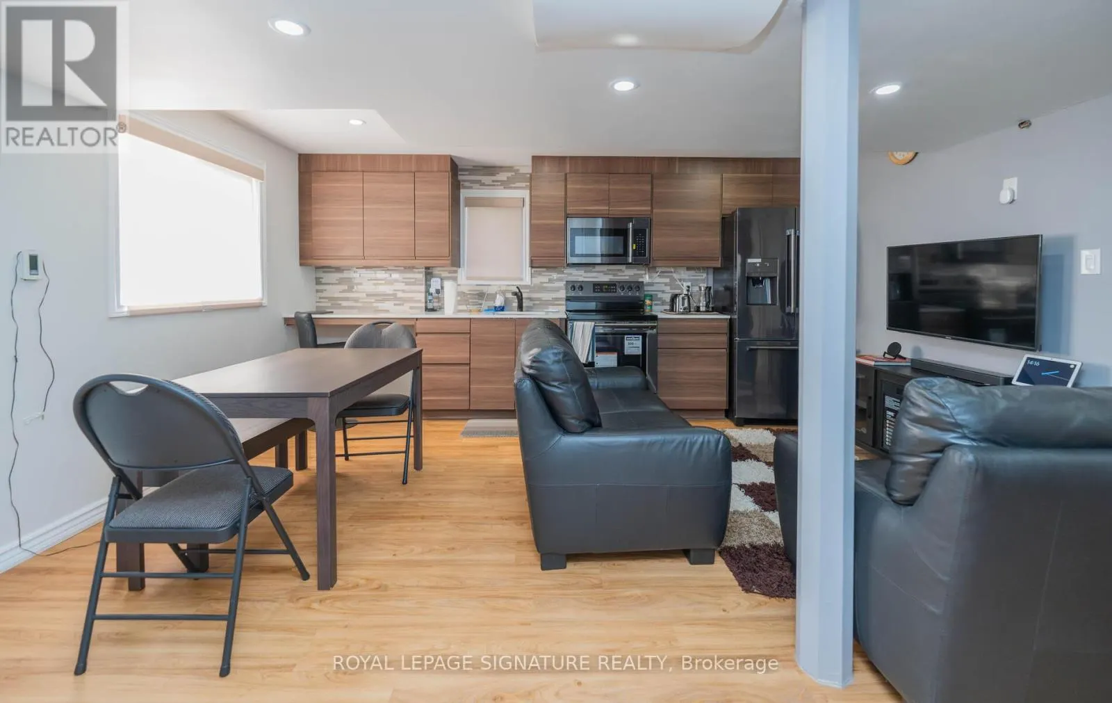 BSMT - 92 BECKETT CRESCENT E