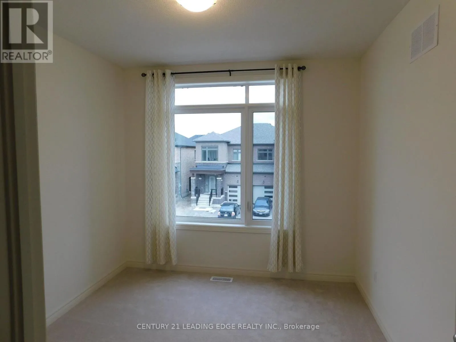 18 CONARTY CRESCENT