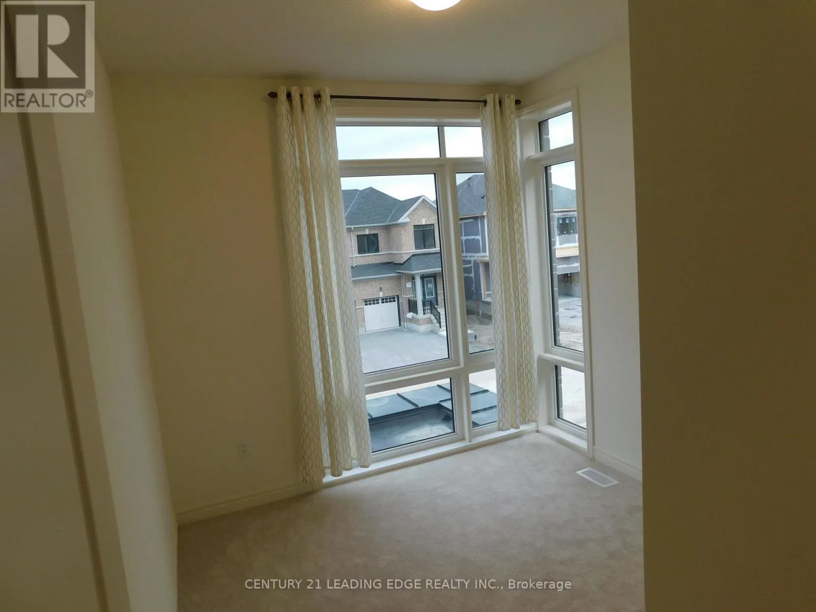18 CONARTY CRESCENT
