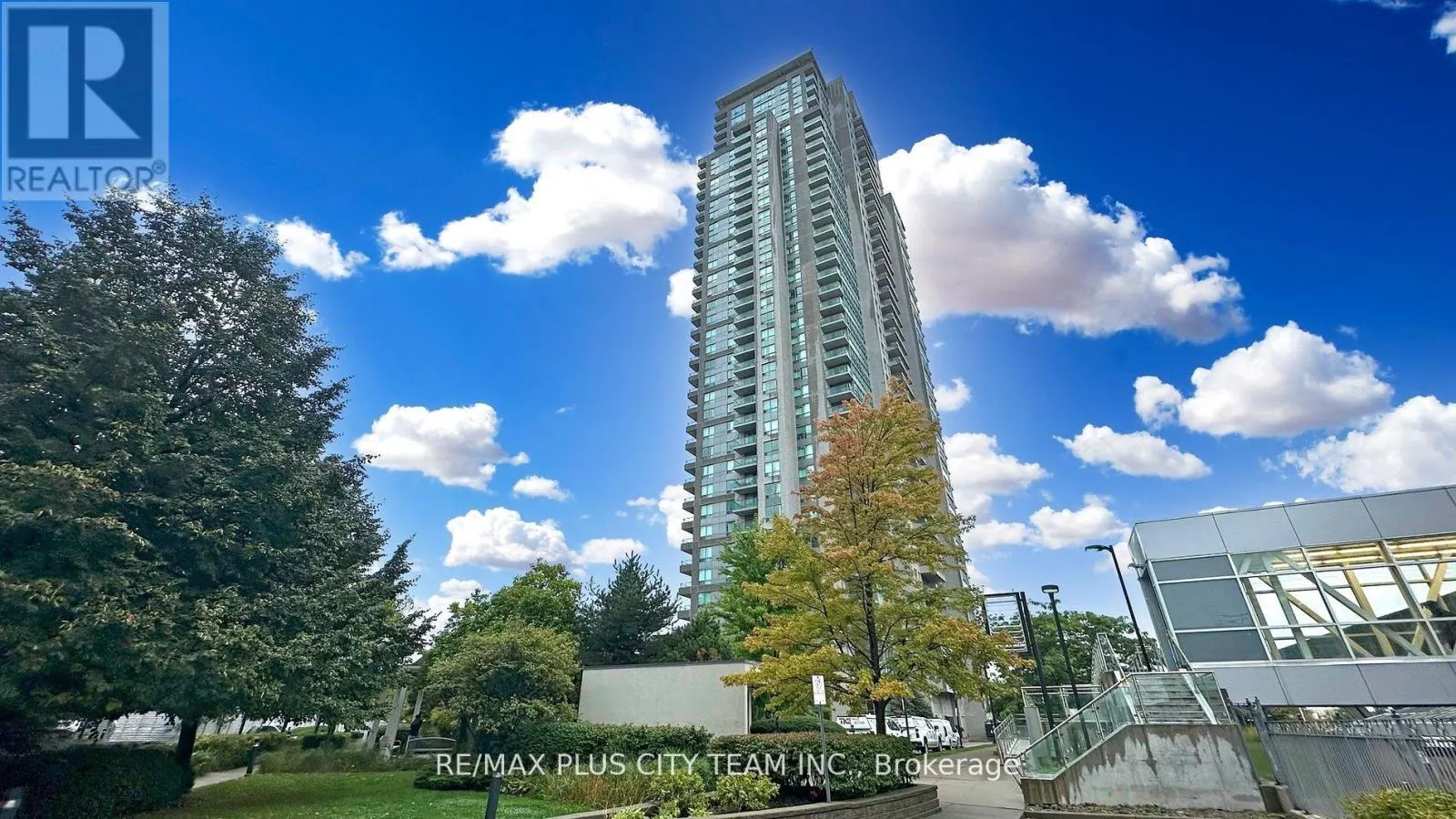 310 - 50 BRIAN HARRISON WAY