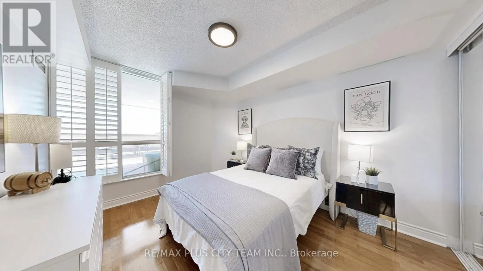 310 - 50 BRIAN HARRISON WAY