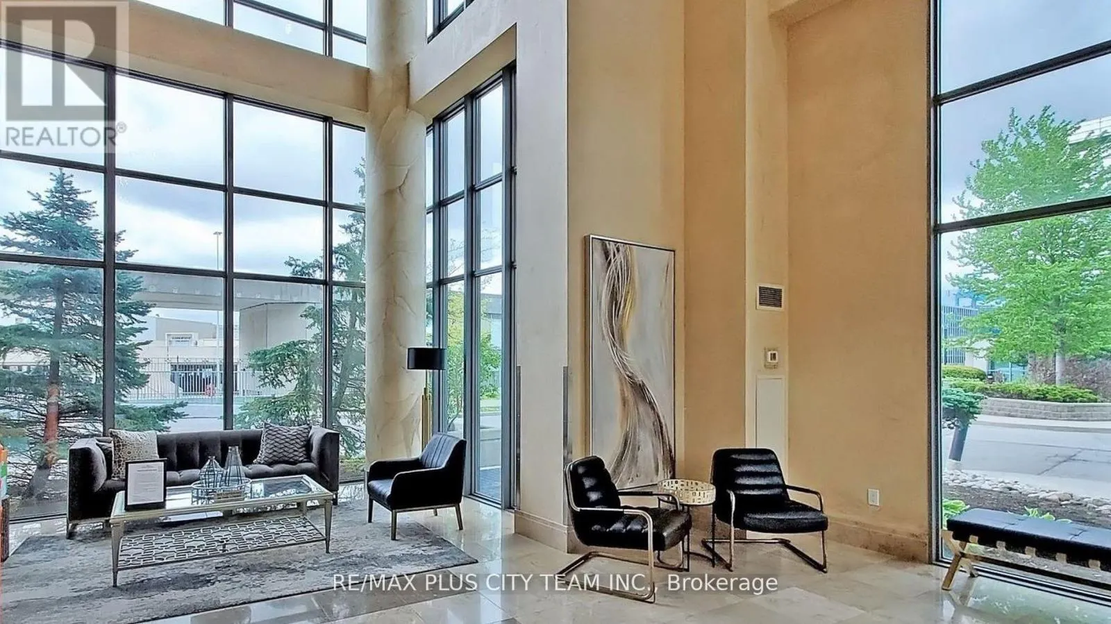 310 - 50 BRIAN HARRISON WAY