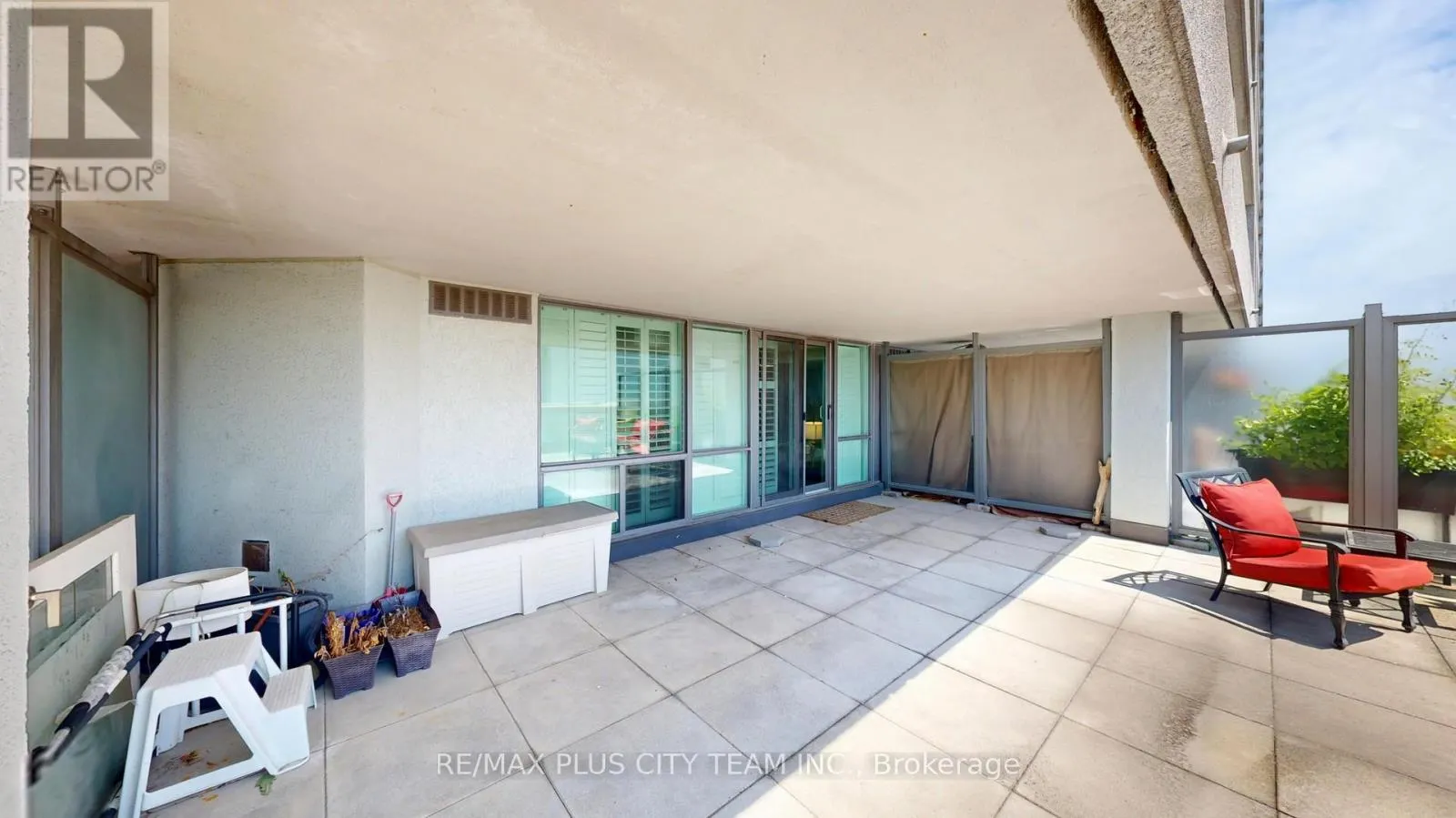 310 - 50 BRIAN HARRISON WAY