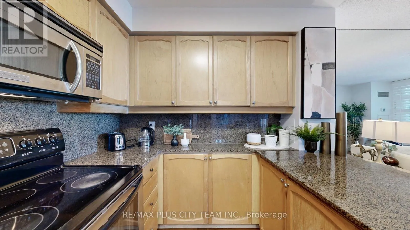 310 - 50 BRIAN HARRISON WAY