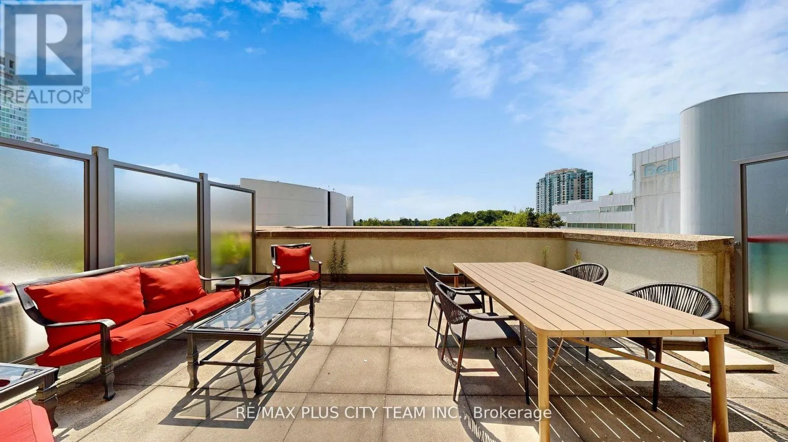 310 - 50 BRIAN HARRISON WAY