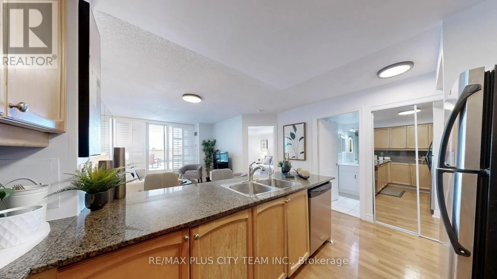 310 - 50 BRIAN HARRISON WAY