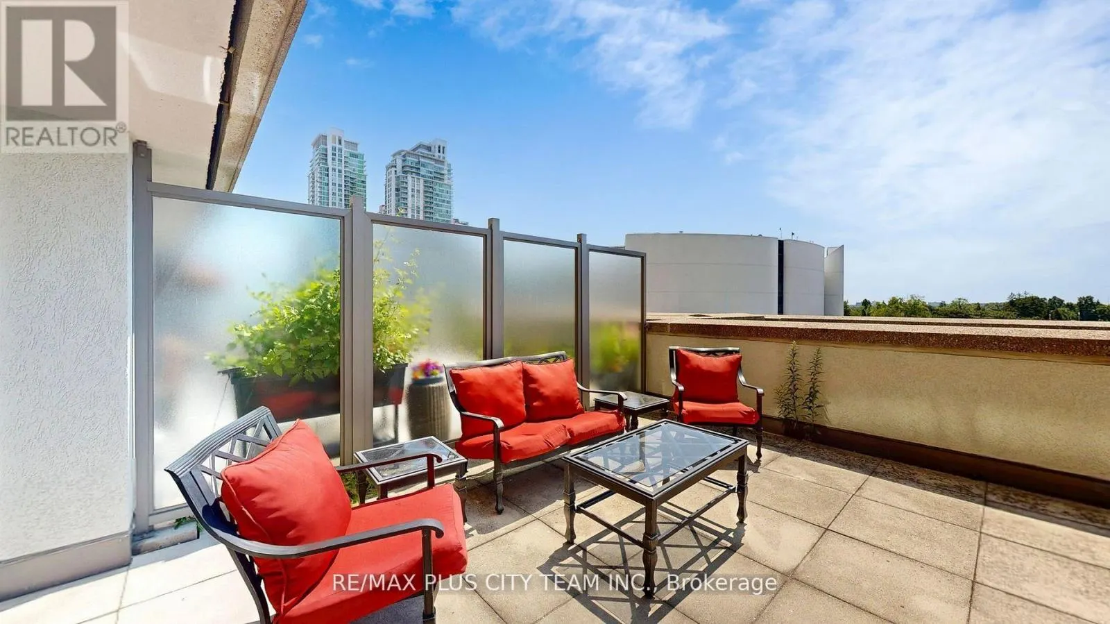 310 - 50 BRIAN HARRISON WAY