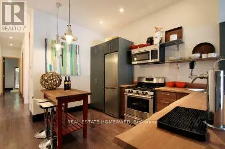 MAIN - 726 GERRARD STREET
