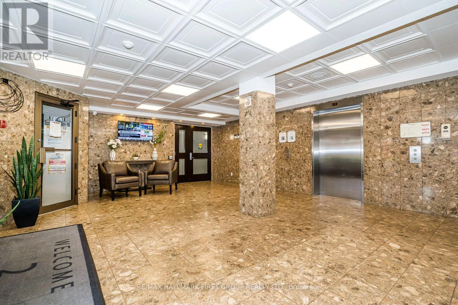305 - 2 WESTNEY ROAD N ROAD
