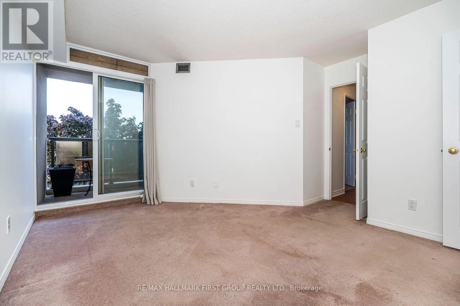 305 - 2 WESTNEY ROAD N ROAD