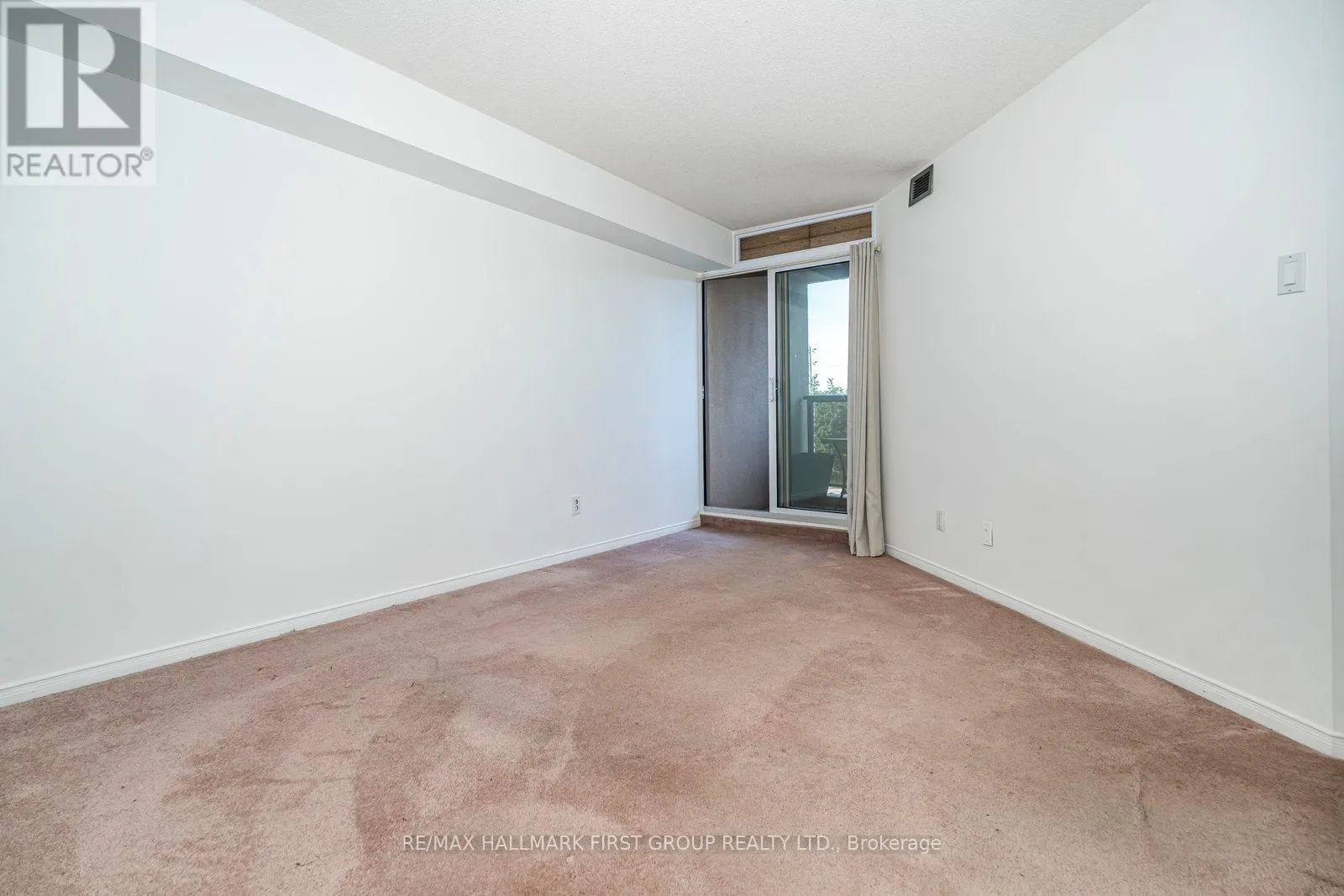 305 - 2 WESTNEY ROAD N ROAD