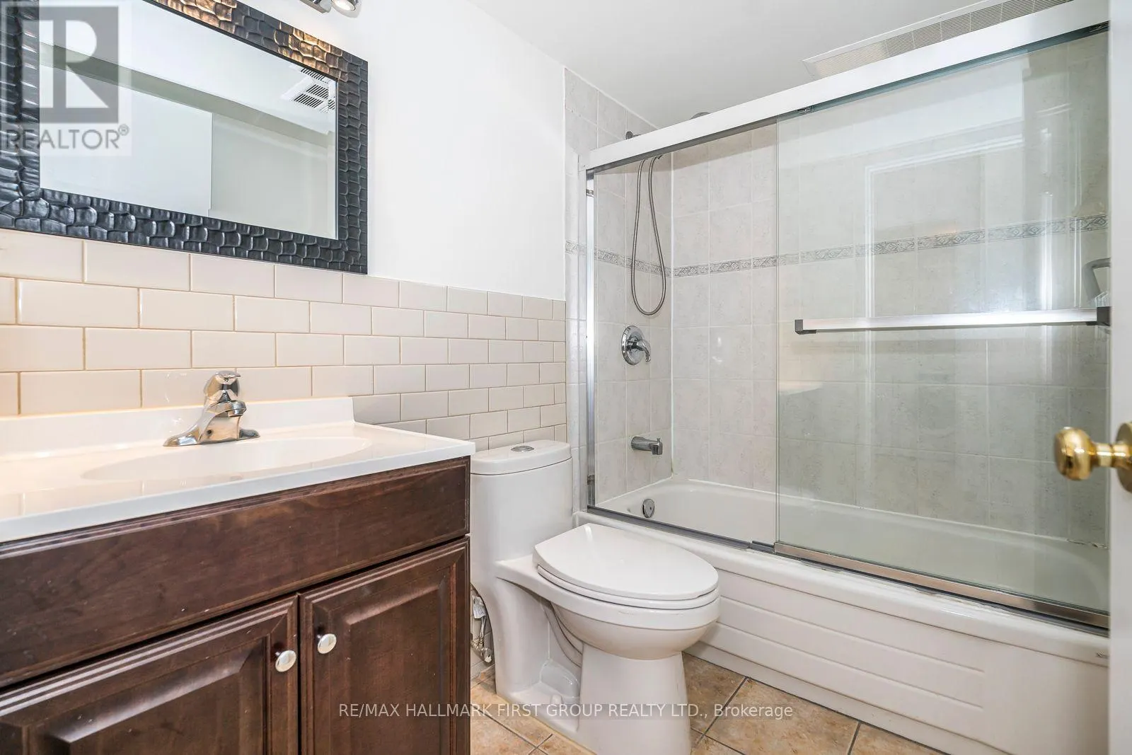 305 - 2 WESTNEY ROAD N ROAD