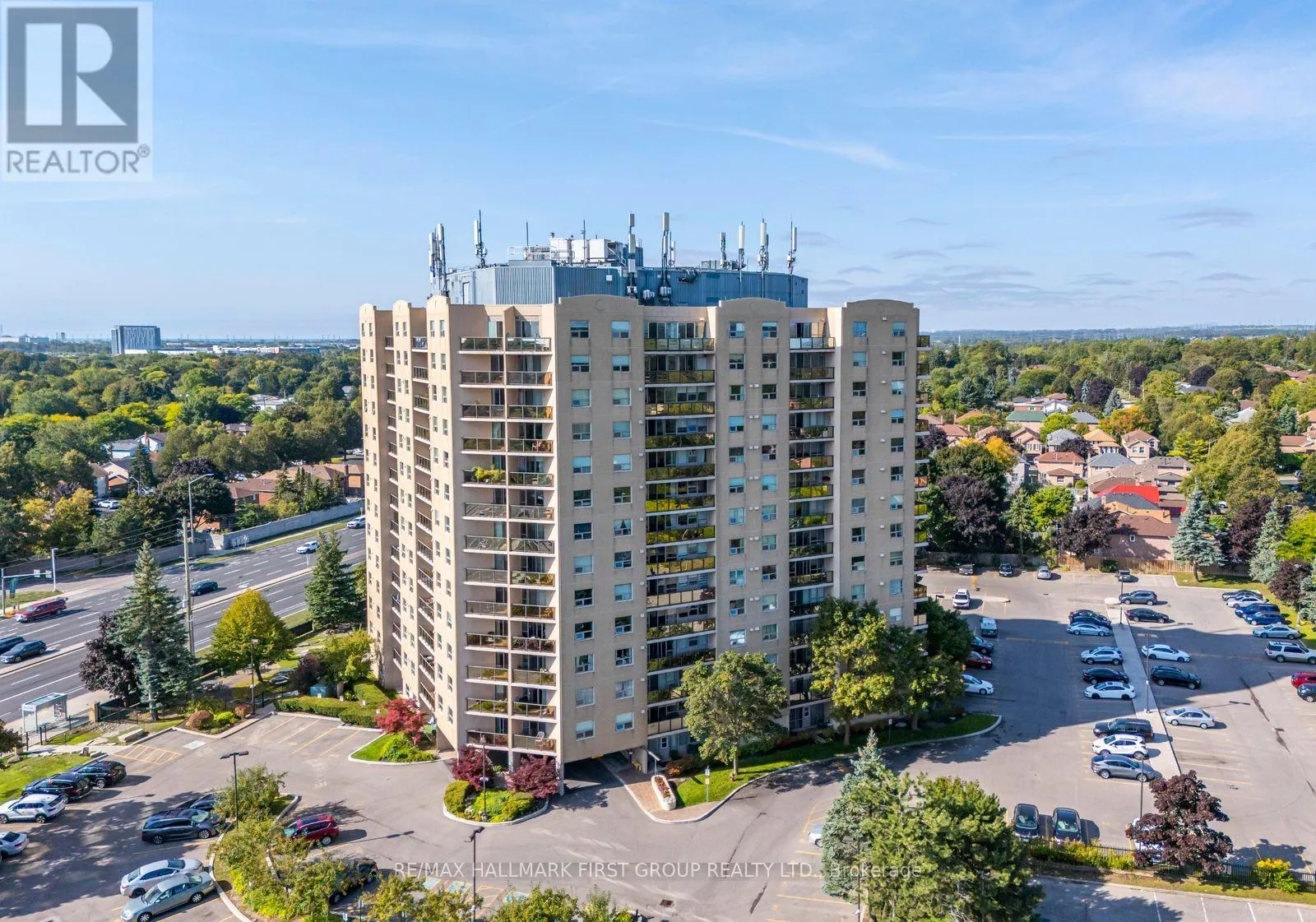 305 - 2 WESTNEY ROAD N ROAD