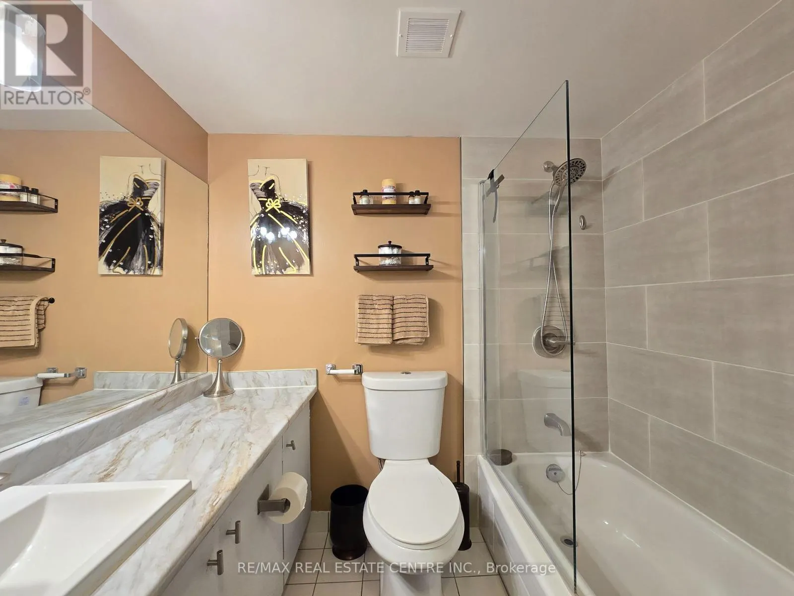 609 - 1540 PICKERING PARKWAY