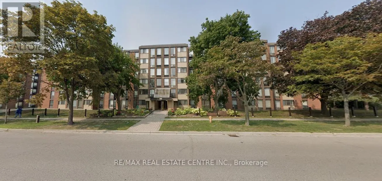 609 - 1540 PICKERING PARKWAY