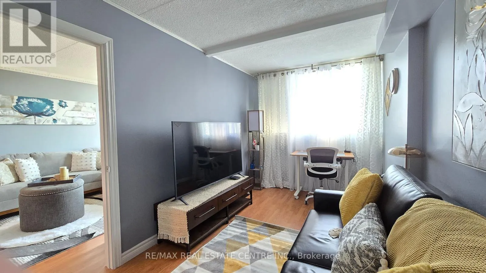 609 - 1540 PICKERING PARKWAY