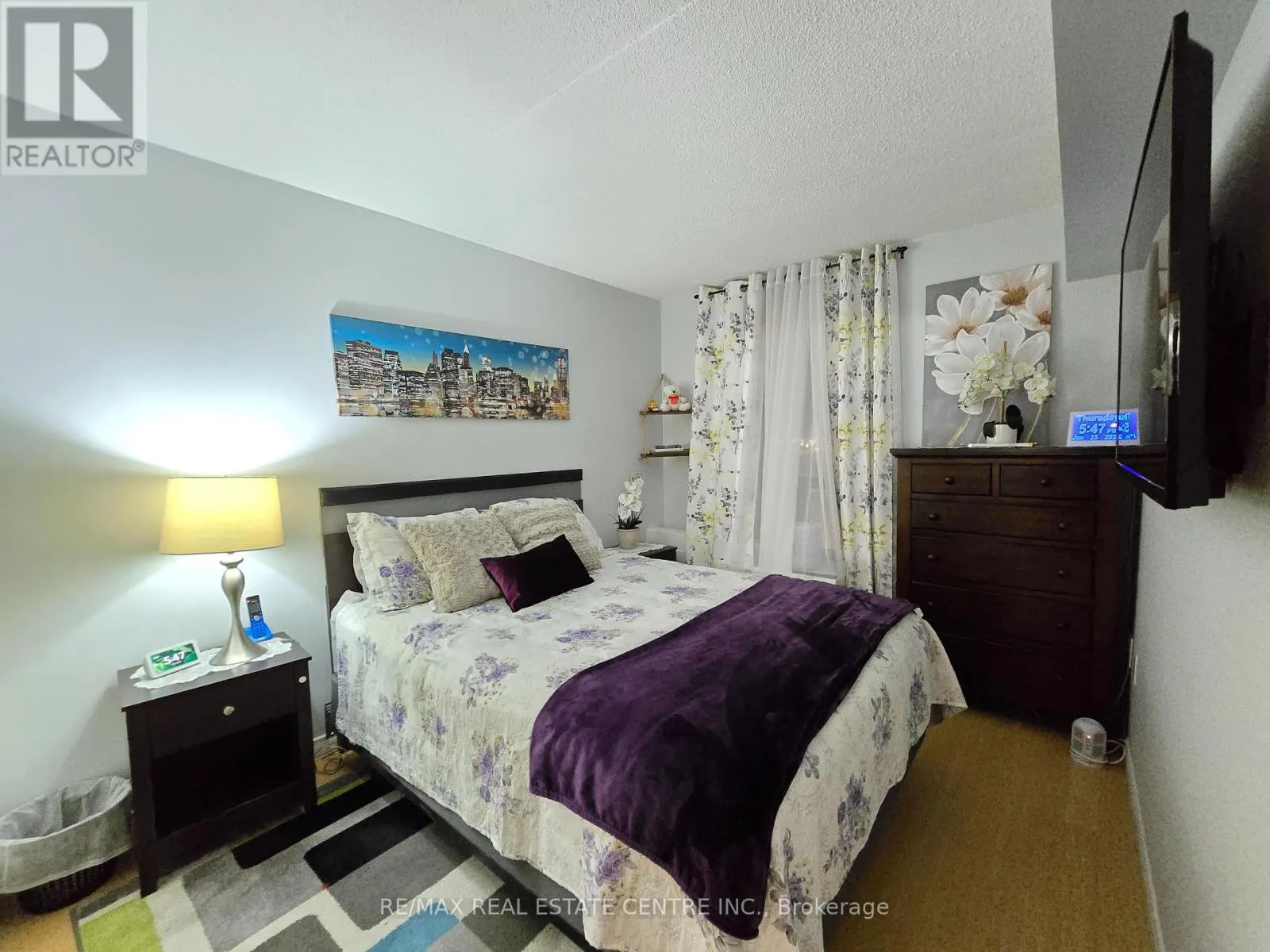 609 - 1540 PICKERING PARKWAY