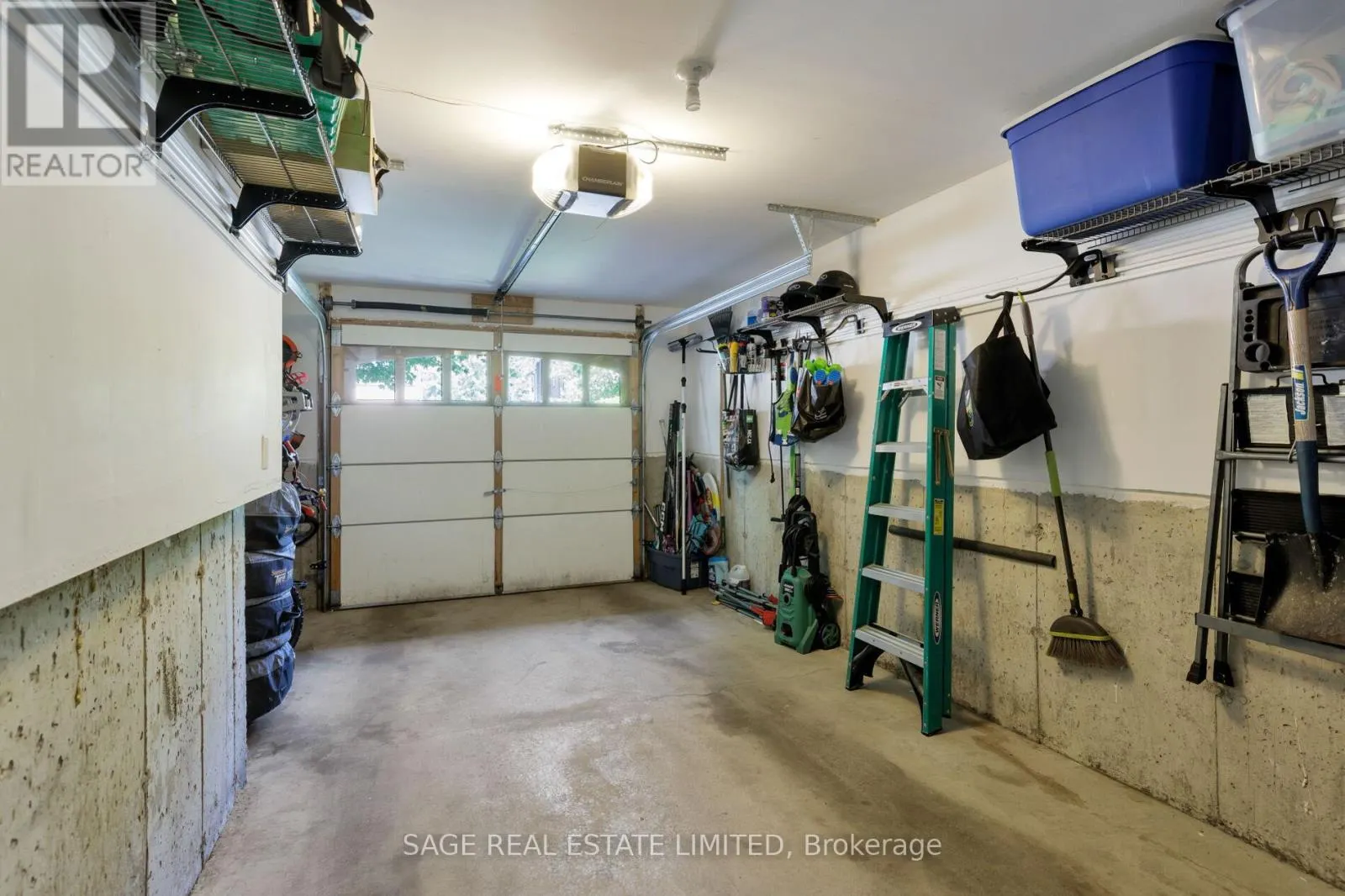 53E DENTONIA PARK AVENUE