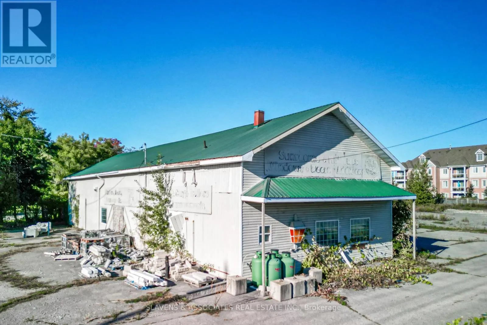 1 FERGUSON AVENUE
