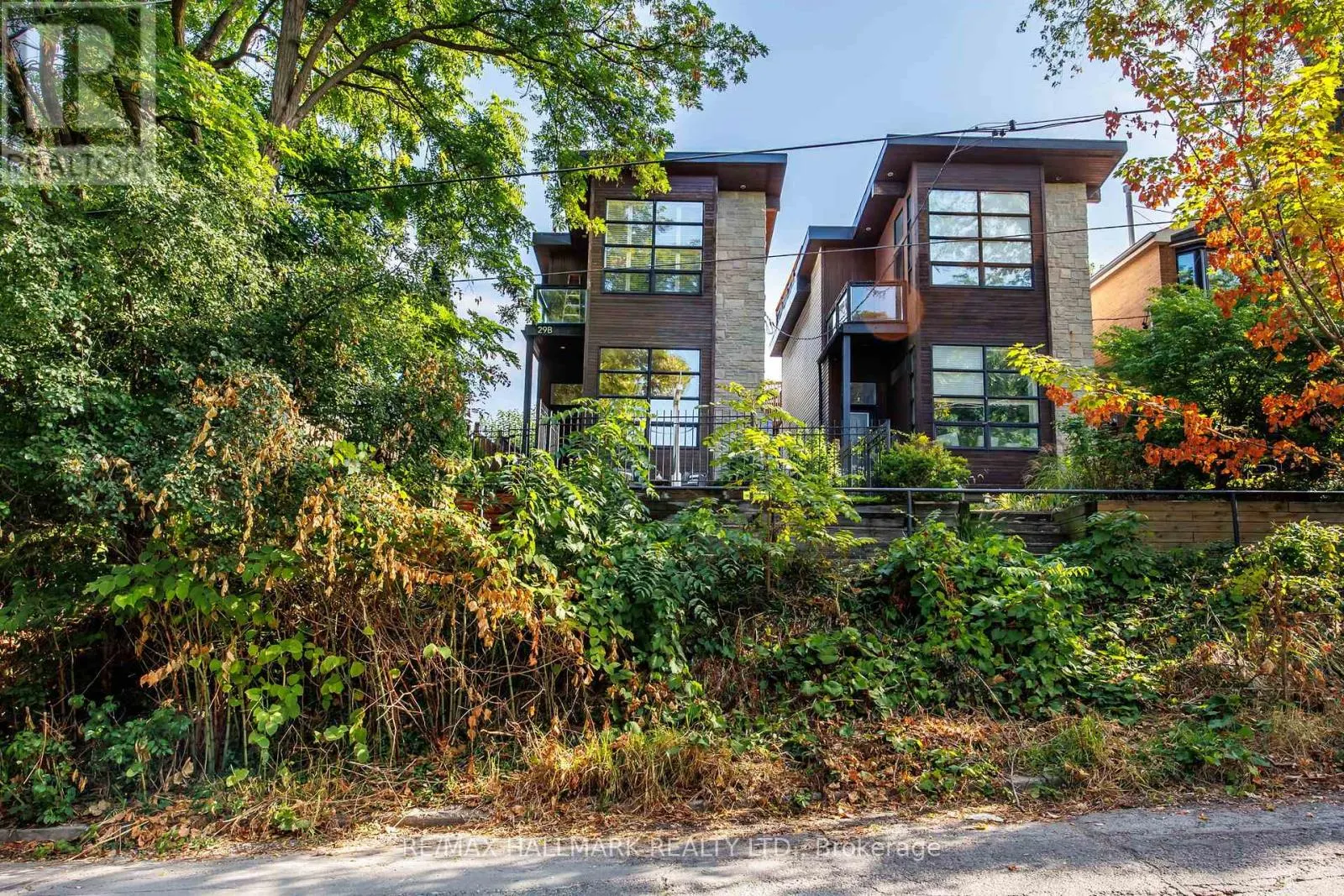 29B BEECHWOOD DRIVE