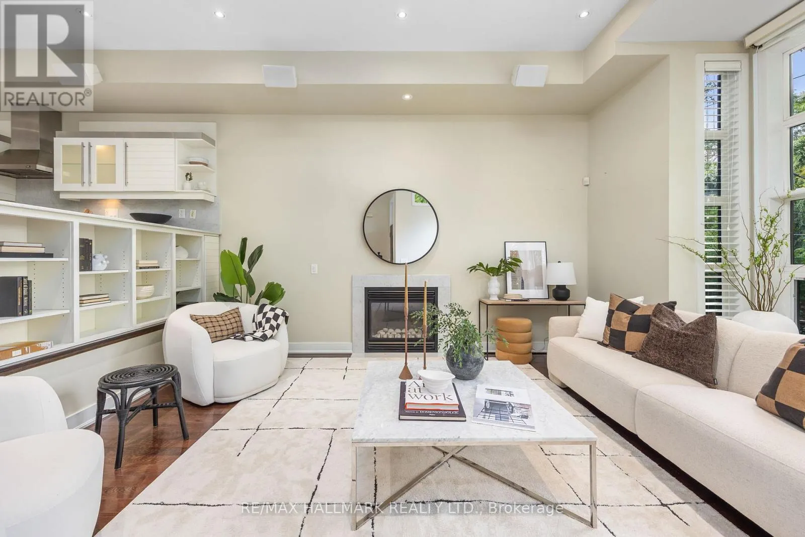 29B BEECHWOOD DRIVE