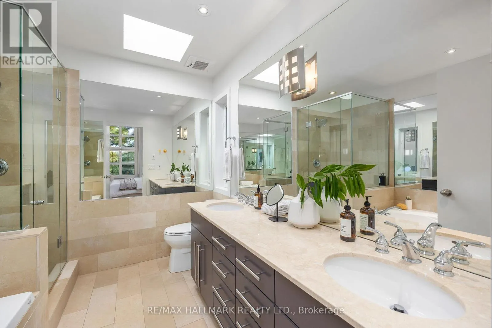 29B BEECHWOOD DRIVE